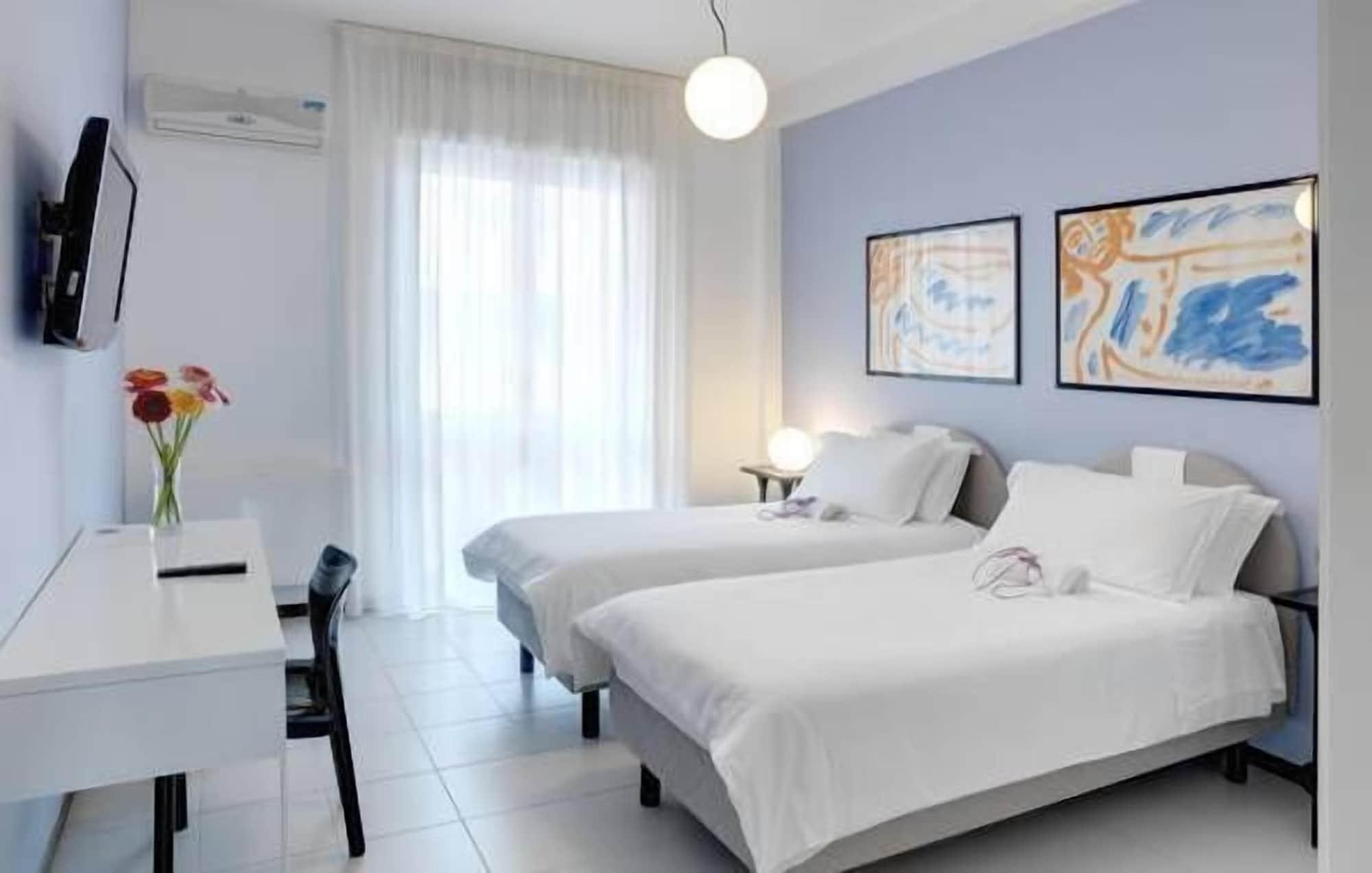 Hotel Zenit Salento Lecce Exteriör bild